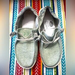Women’s Hey Dude “Wendy Woven” size 5, no liner